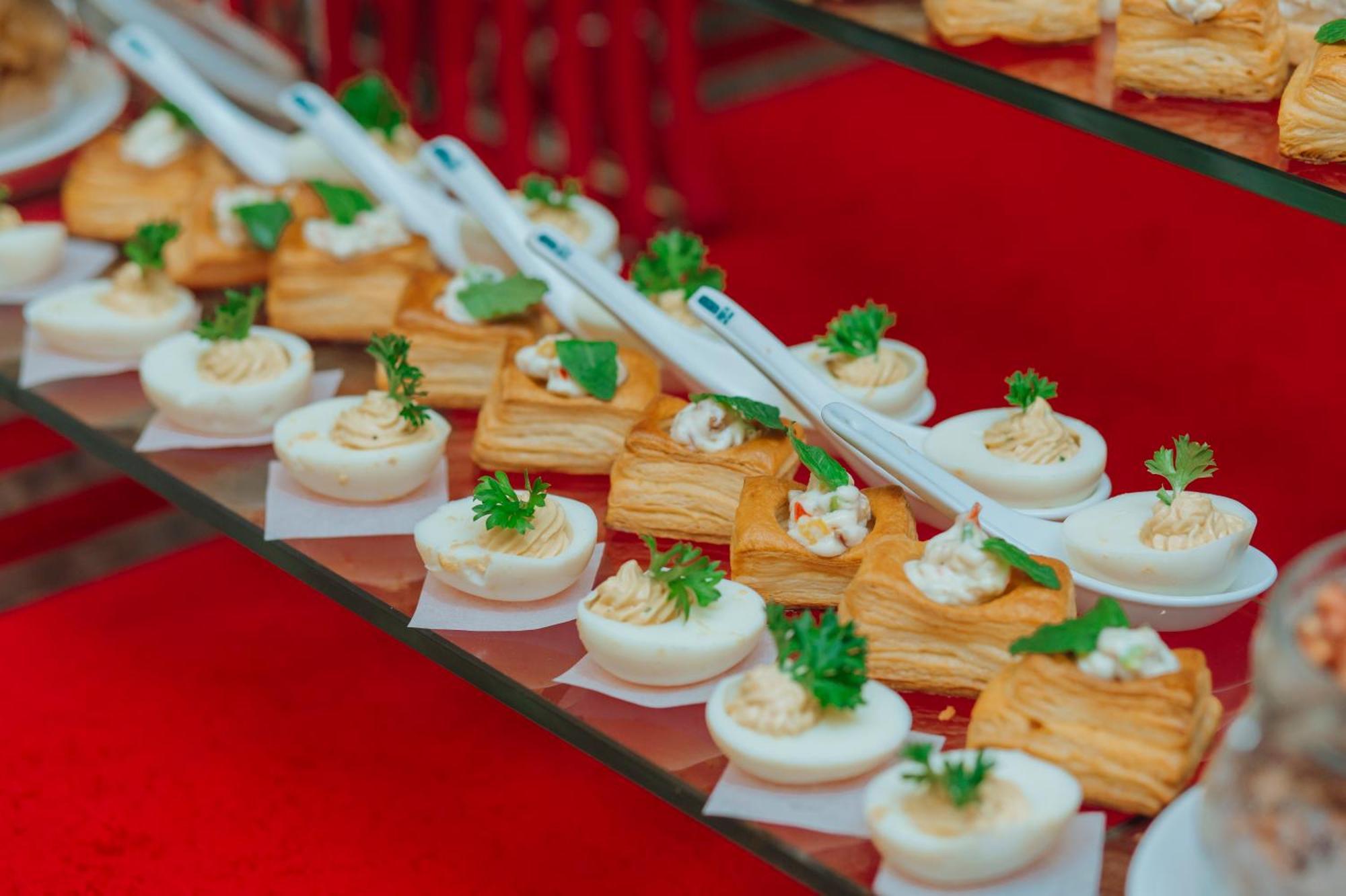Dlg岘港酒店 外观 照片 Deviled eggs