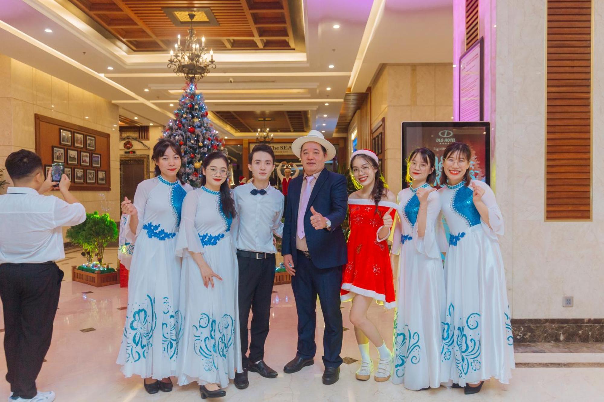 Dlg岘港酒店 外观 照片 Vietnamese people in traditional dress