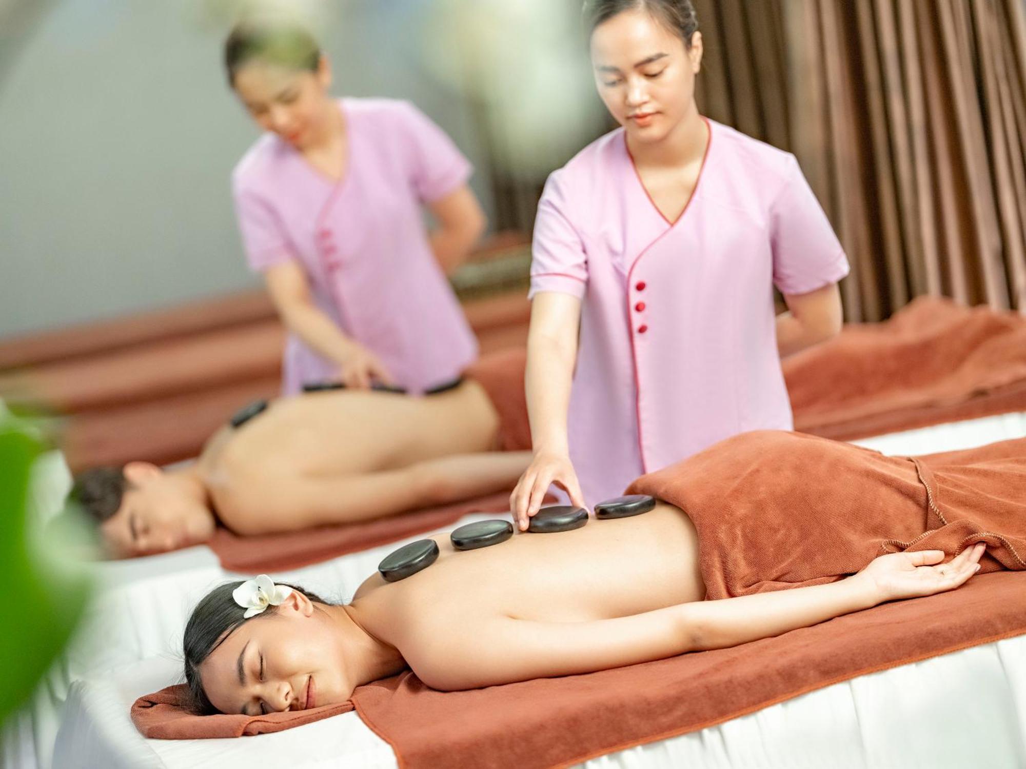 Dlg岘港酒店 外观 照片 Hot stone massage