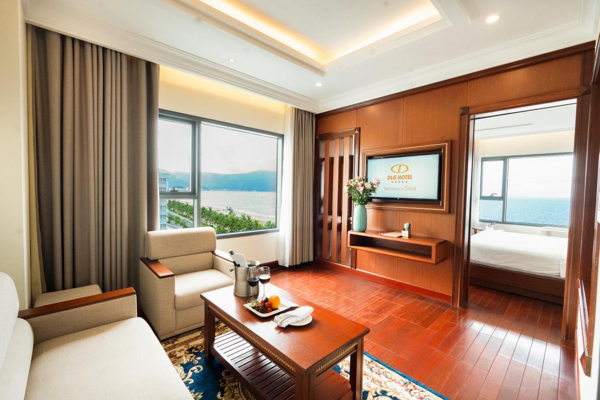 Dlg岘港酒店 外观 照片 A suite at the hotel