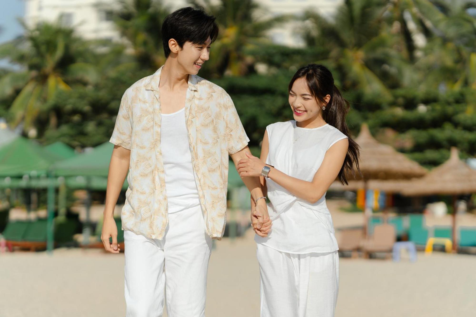 Dlg岘港酒店 外观 照片 Kim Seon-ho and Lee Ji-hyun in 2019